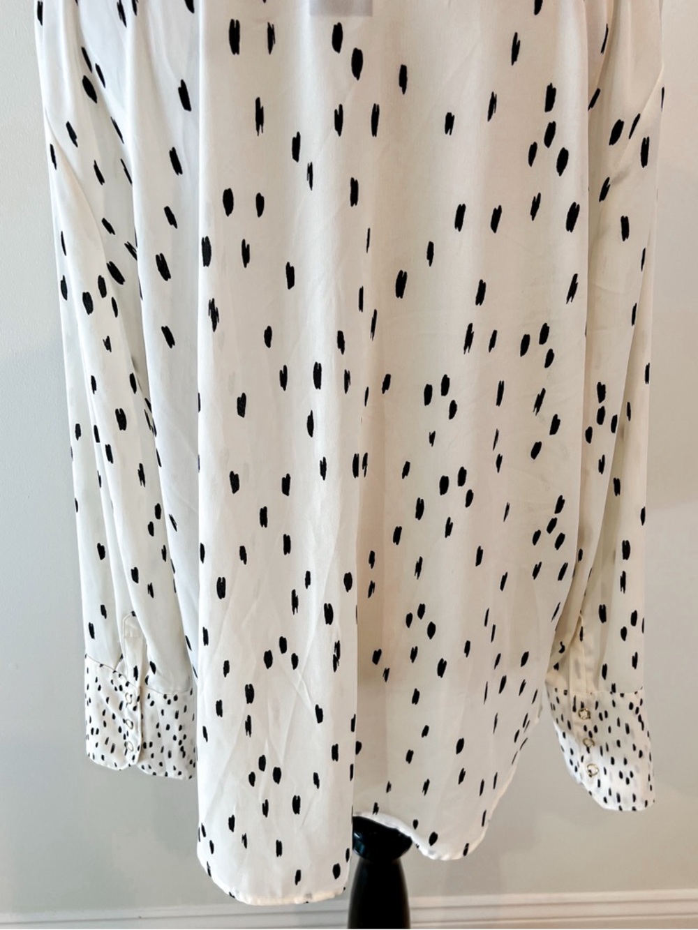 Worthington Cream and Black Spot Tie Neck Long Sleeve Button Up Blouse Womens XL - Picture 8 of 13